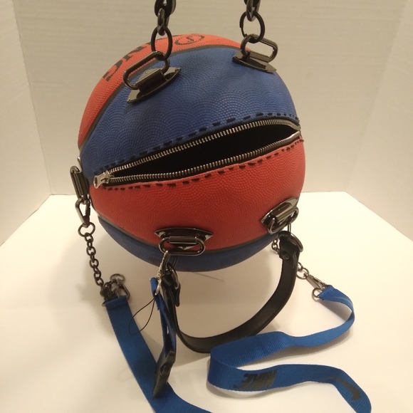 NWT LIMITED EDITION HANDMADE RED & BLUE Basketball Purse 🏀 - Picture 11 of 16